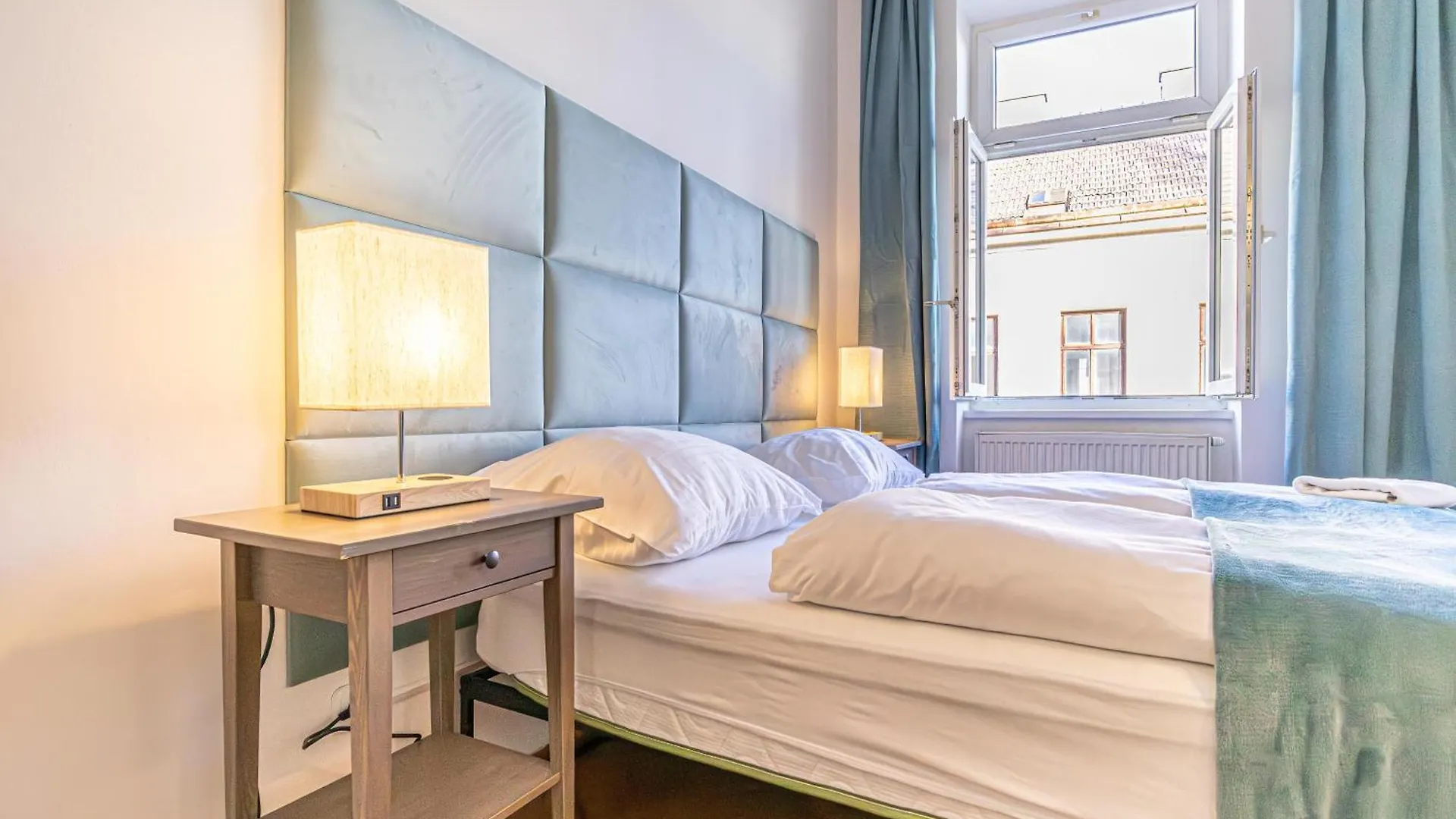 Comfortable & Amazing 2 Bedroom Hideaway W Local Flair Vienna